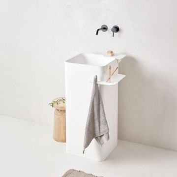 Lavoar freestanding Sanycces Cuadra Joy alb mat cu sapuniera si raft pe dreapta